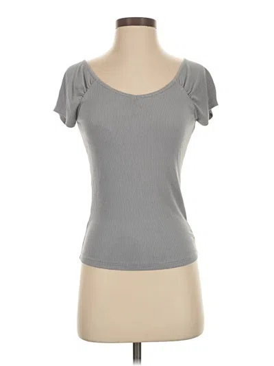 Pre-owned T Tahari Short Sleeve T-shirt In Gray