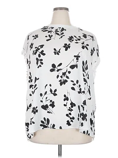 Pre-owned T Tahari Sleeveless Blouse In Silver