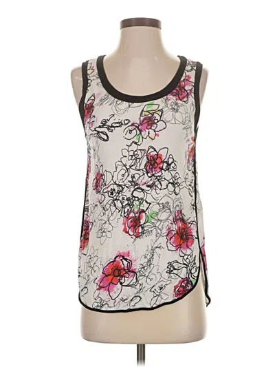Pre-owned T Tahari Sleeveless T-shirt In Ivory