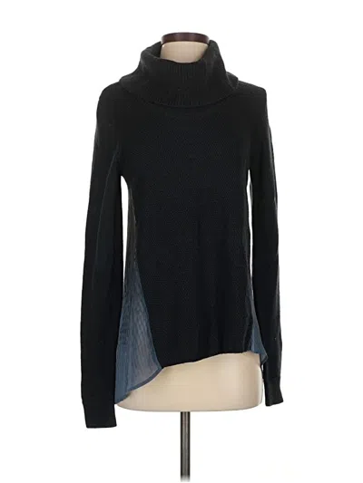 Pre-owned T Tahari Turtleneck Sweater In Black