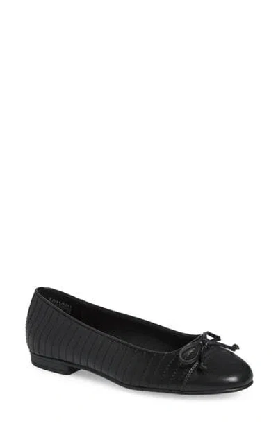 T Tahari Villa Quilted Ballet Flat In Black