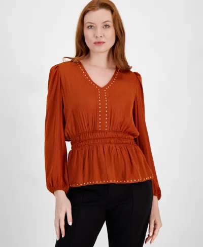 T Tahari Women's Grommet-trim V-neck Peplum Top In Deep Fire