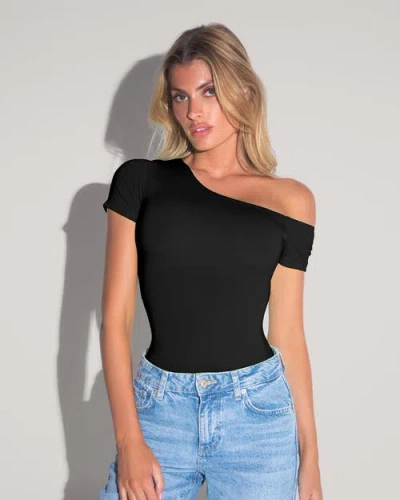 Ta3 Shapey Short Sleeve One Shoulder Top In Black