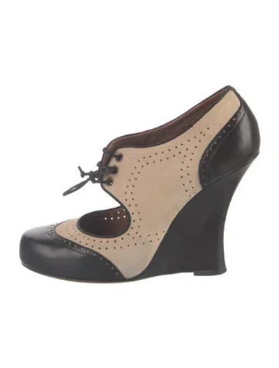 Pre-owned Tabitha Simmons Suede Lasercut Accents Pumps In Neutrals