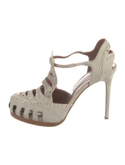 Pre-owned Tabitha Simmons Suede Lasercut Accents T-strap Pumps In Grey