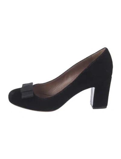 Pre-owned Tabitha Simmons Velvet Bow Accents Pumps In Black