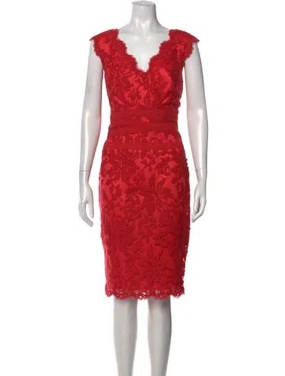 Pre-owned Tadashi Lace Pattern Knee-length Dress In Red