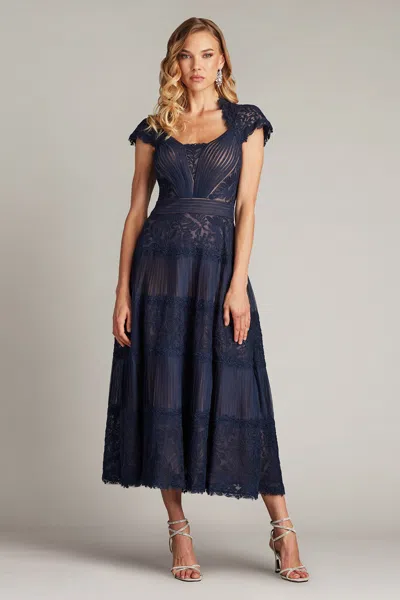 Tadashi Shoji Pintuck Pleat Embroidery Detail Cocktail Midi Dress In Blue