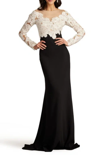 TADASHI SHOJI TADASHI SHOJI FLORAL LACE BODICE MIXED MEDIA LONG SLEEVE GOWN