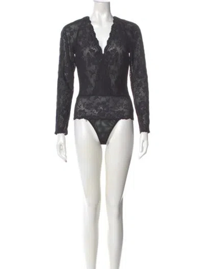 Pre-owned Tadashi Shoji Lace Pattern V-neck Bodysuit In Gray