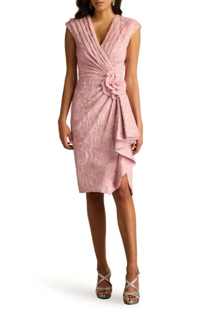 TADASHI SHOJI TADASHI SHOJI METALLIC FLORAL JACQUARD ROSETTE DETAIL COCKTAIL SHEATH DRESS