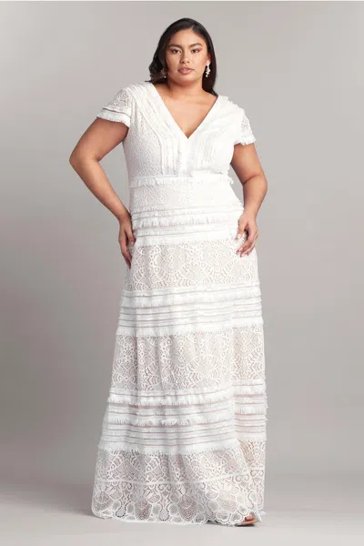 Tadashi Shoji Nisa Lace & Fringe Gown In White