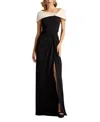 Tadashi Shoji Textured Crepe Cap Sleeve Contrast Gown In Black/ivory