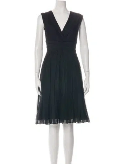 Pre-owned Tadashi Silk Knee-length Dress In Black
