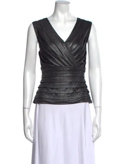 Pre-owned Tadashi V-neck Sleeveless Top In Black
