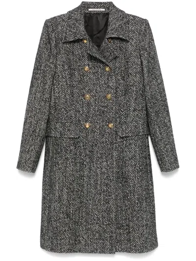 Tagliatore Hennie Coat In Black