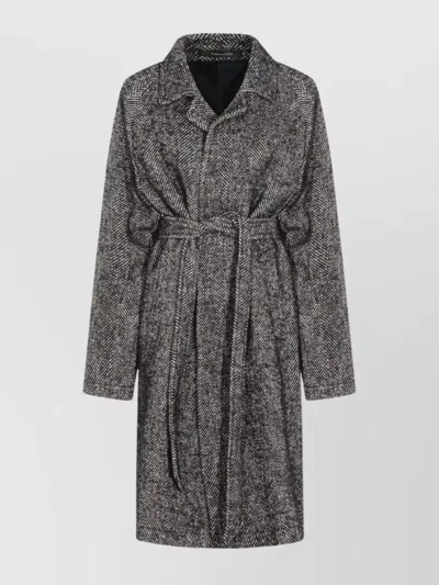 TAGLIATORE HERRINGBONE PATTERN MID-LENGTH COAT BELTED
