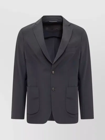 TAGLIATORE SUIT WITH CHEST POCKET AND FLAP POCKETS