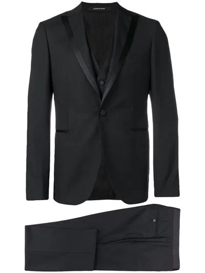 TAGLIATORE THREE-PIECE SUIT