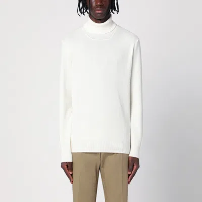 Tagliatore Wool Turtleneck In White