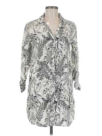 Pre-owned Tahari 3/4 Sleeve Button Down Shirt In Silver