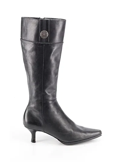 Pre-owned Tahari Boots In Black
