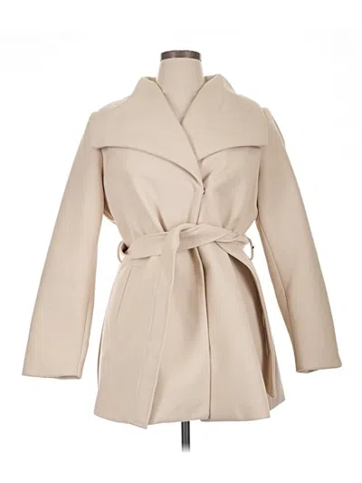 Pre-owned Tahari Coat In Ivory