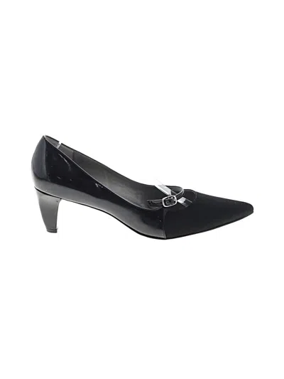 Pre-owned Tahari Flats In Black