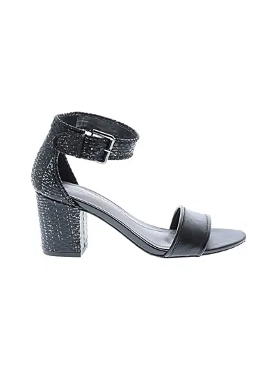 Pre-owned Tahari Heels In Black