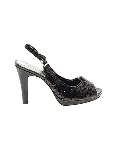 Pre-owned Tahari Heels In Black