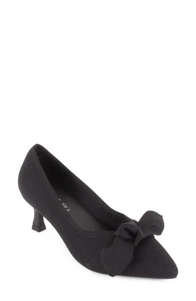 Tahari Limoges Pump In Black