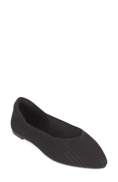 Tahari Maldives Pointed Toe Flat In Black