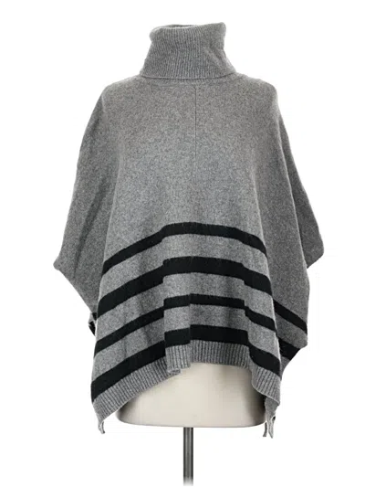 Pre-owned Tahari Poncho In Gray