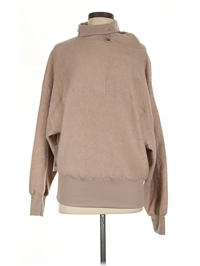 Pre-owned Tahari Sweatshirt In Tan