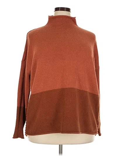 Pre-owned Tahari Turtleneck Sweater In Brown