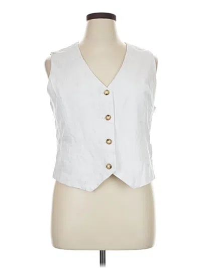 Pre-owned Tahari Vest In White