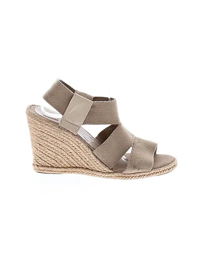 Pre-owned Tahari Wedges In Tan