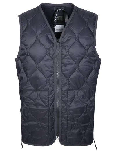 Taion Men's Quilted Sleeveless Vest In Blue