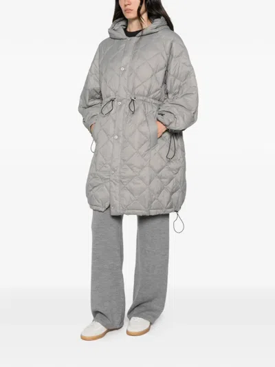 Taion Quilted Hooded Coat In Gray
