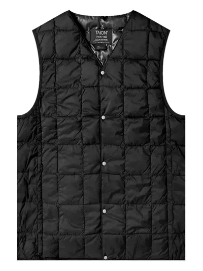 Taion V-neck Down Gilet In Black