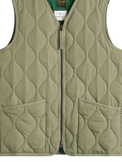 Taion V-neck Quilted Gilet In Green