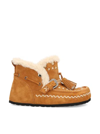 Taji Boots In Multi