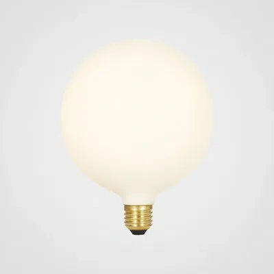 Tala Sphere Iv E26 Led Bulb In White;2800k