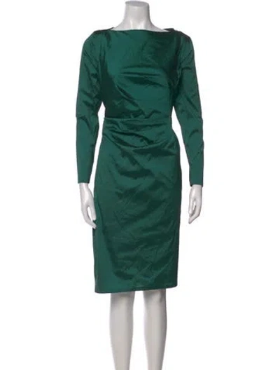 Pre-owned Talbot Runhof Bateau Neckline Knee-length Dress In Green