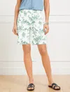 Talbots Plus Petite - Perfect Shorts - Pencil Butterfly - 9â - White/heritage Green - 20  In White,heritage Green