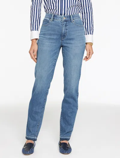 Talbots Plus Petite - Straight Leg Drop Hem Jeans - Meserole Wash - 22  In Blue