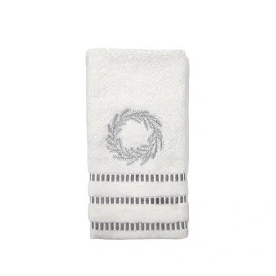 Talesma Holiday Silver Wreath Fingertip Guest Towel Set - 100% Cotton In White,silver