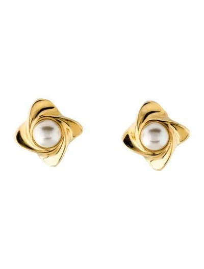 Pre-owned Talita London Faux Pearl Clip-on Earrings In White