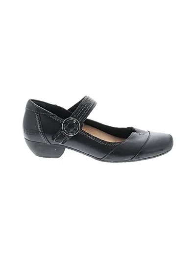 Pre-owned Taos Flats In Black