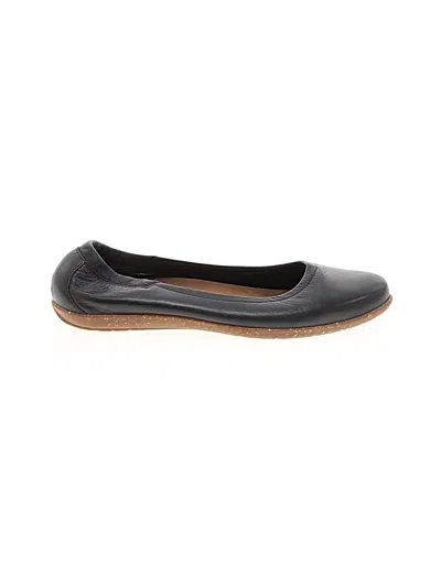 Pre-owned Taos Flats In Black